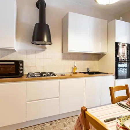 Apartament Guesthost - La Casa Dei Pini Trani