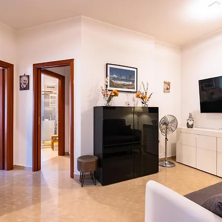 Guesthost - La Casa Dei Pini Apartament Trani