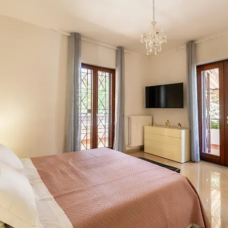 Guesthost - La Casa Dei Pini *