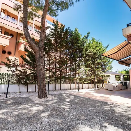 Guesthost - La Casa Dei Pini