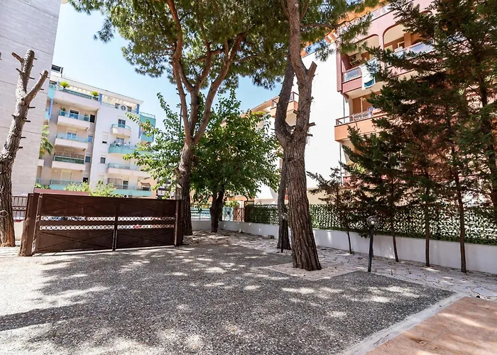Guesthost - La Casa Dei Pini Apartmán Trani