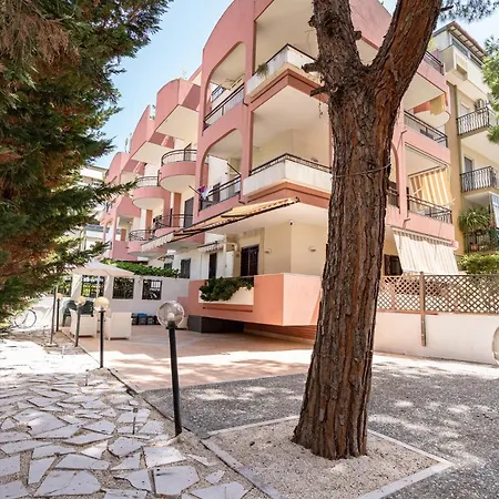 Guesthost - La Casa Dei Pini *