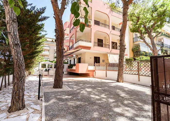 Guesthost - La Casa Dei Pini דירה טרני